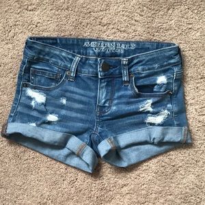 Barely worn Jean short-shorts